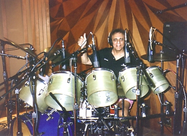 Photo of Hal Blaine at his drum set as shown on the Reeves Motal Piano and Synthesizer Music Website